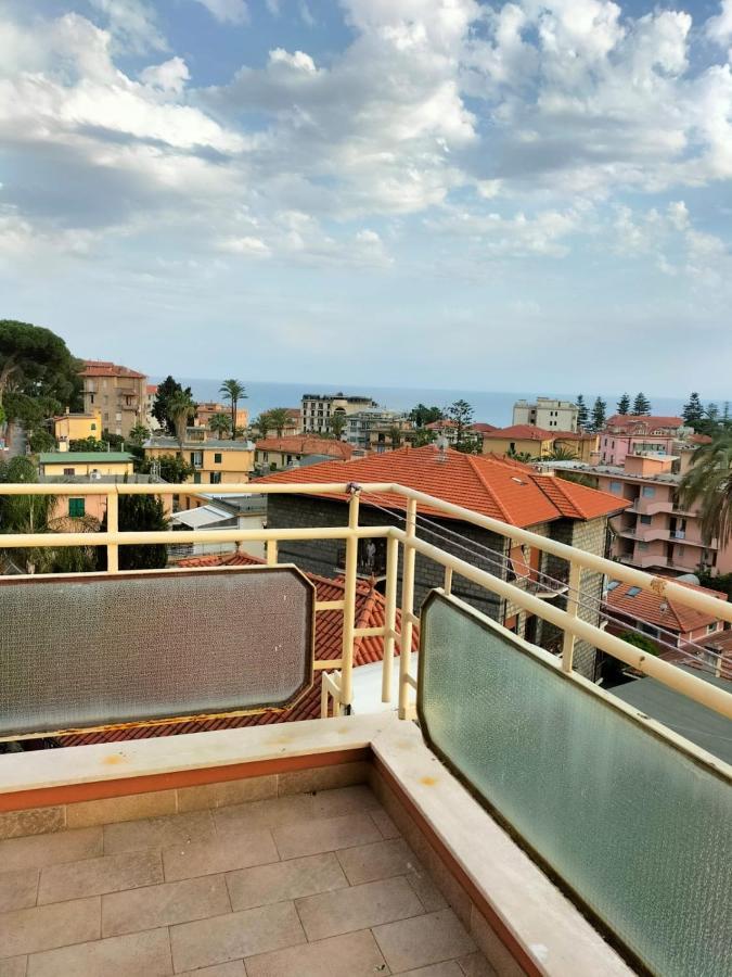 Ferienwohnung Attico Con Vista Mozzafiato Bordighera Exterior foto